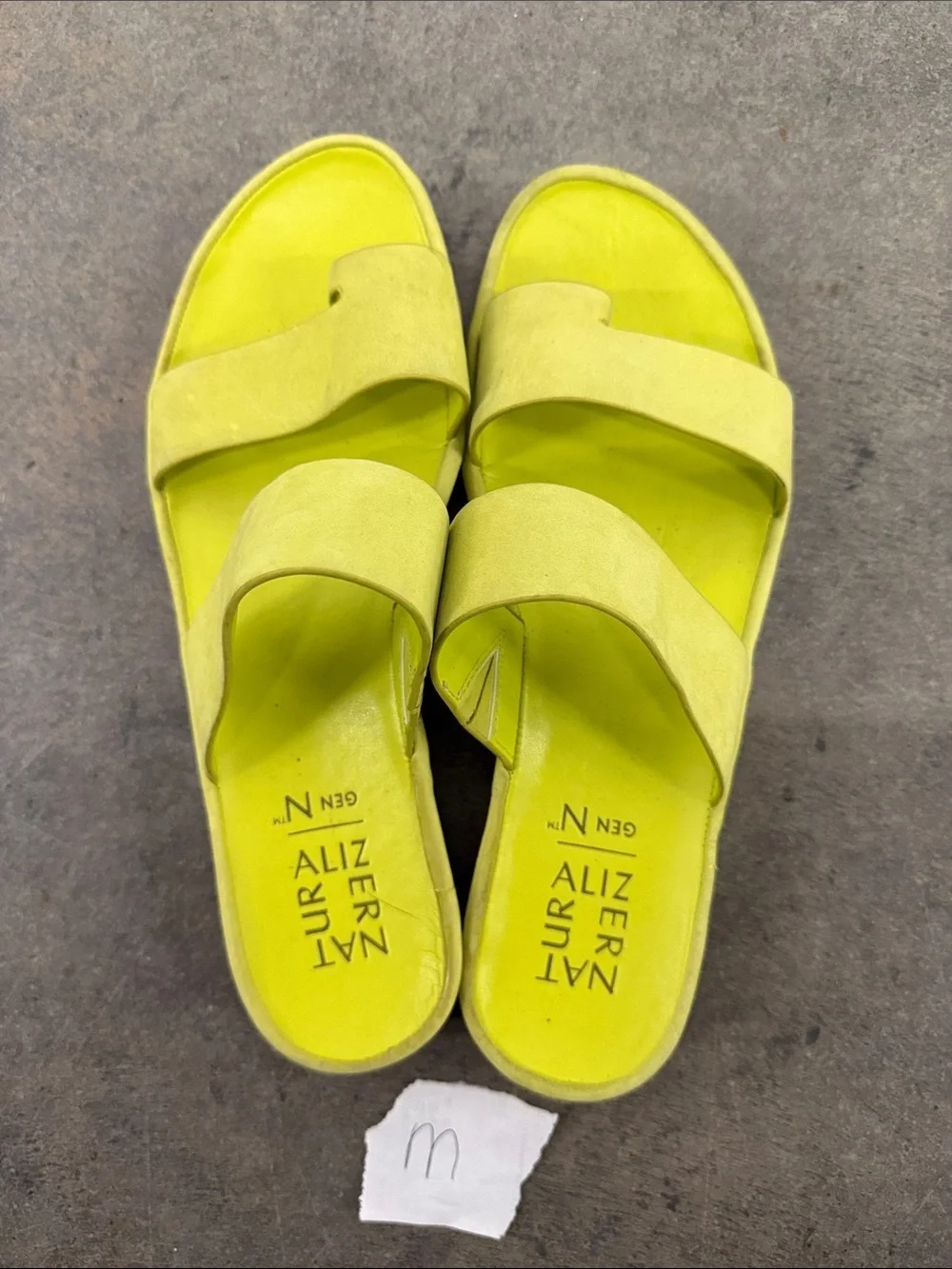 Naturalizer bright neon